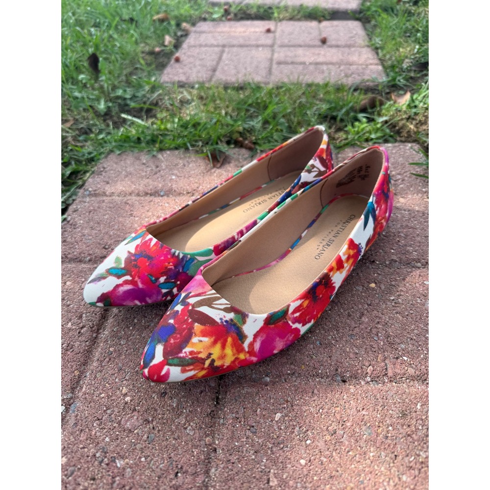 Christian Siriano for Payless Floral Pointed Toe Flats Artsy watercolor Womens 7